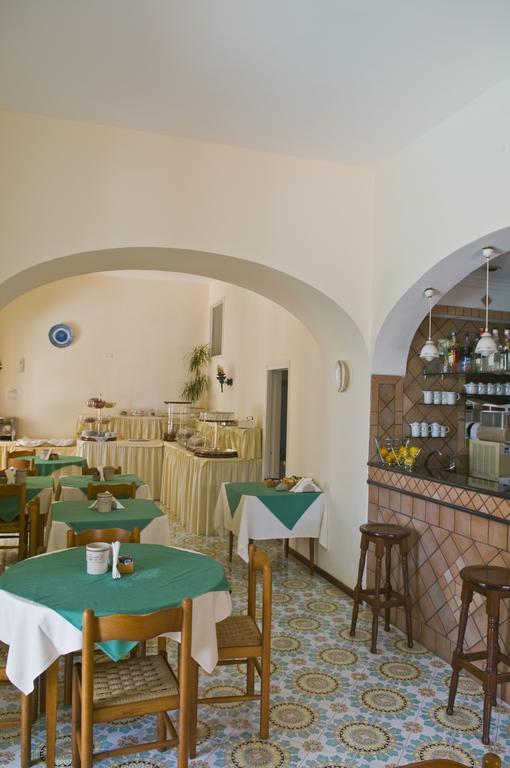 Hotel Villa Sarah Capri Esterno foto