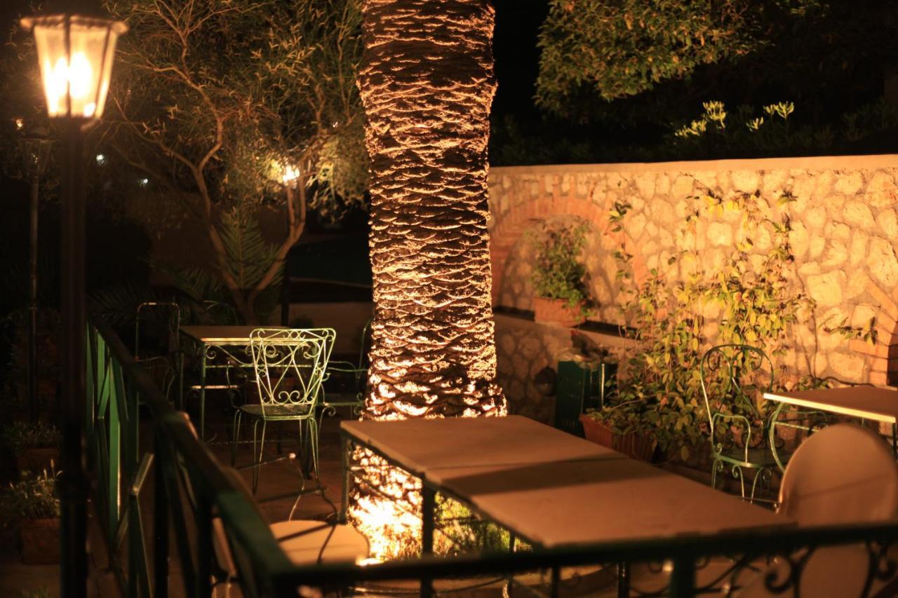 Hotel Villa Sarah Capri Esterno foto