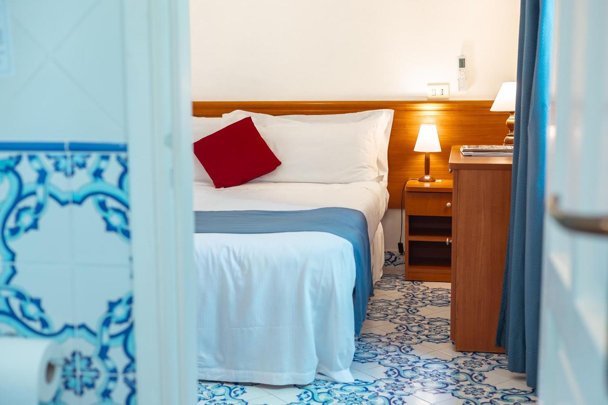 Hotel Villa Sarah Capri Esterno foto