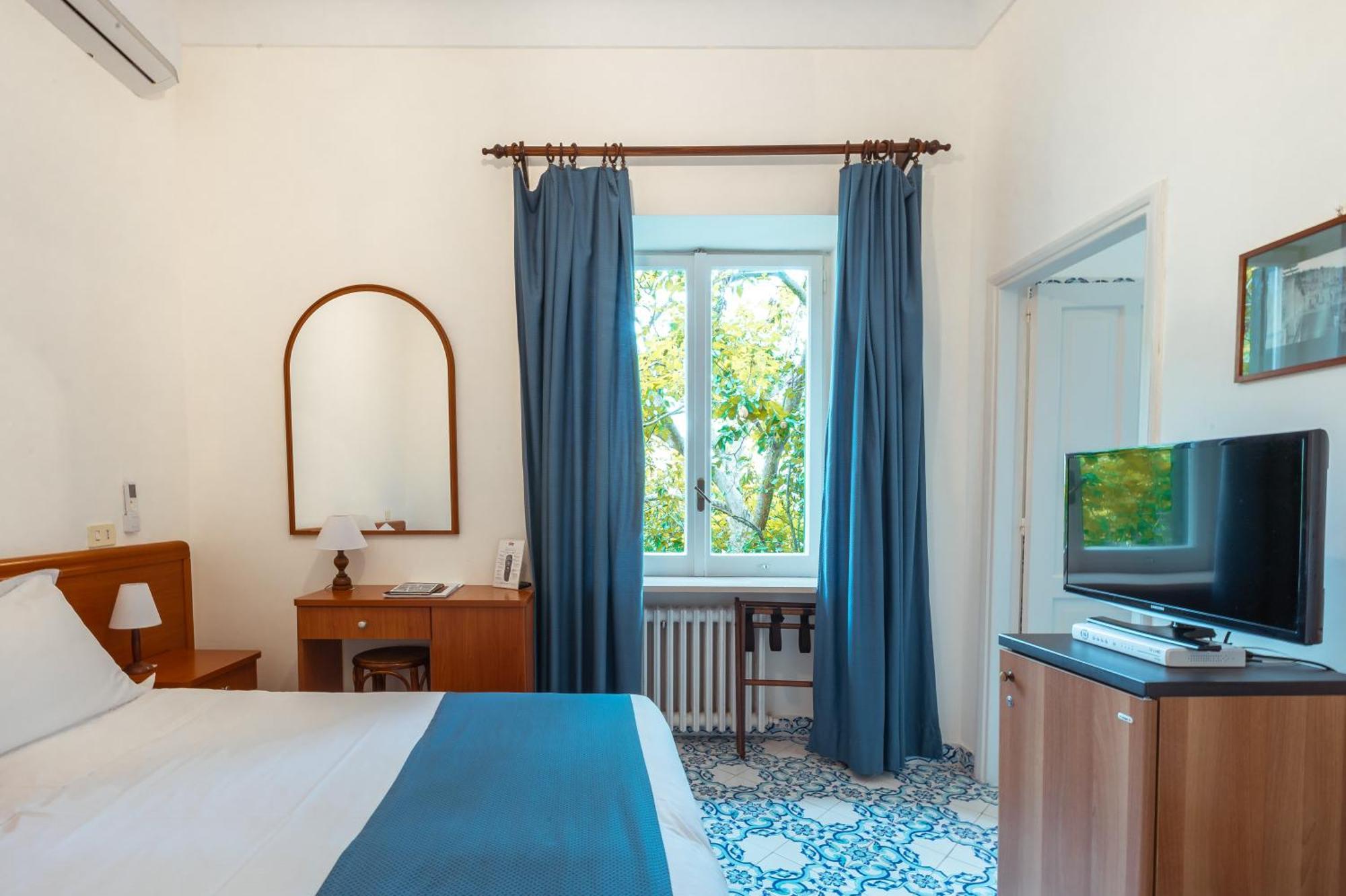 Hotel Villa Sarah Capri Esterno foto