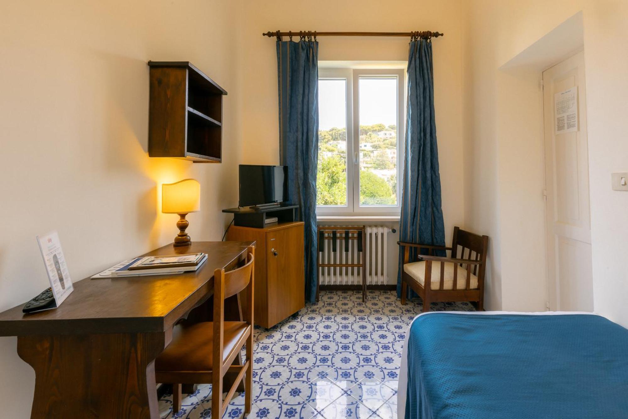 Hotel Villa Sarah Capri Esterno foto