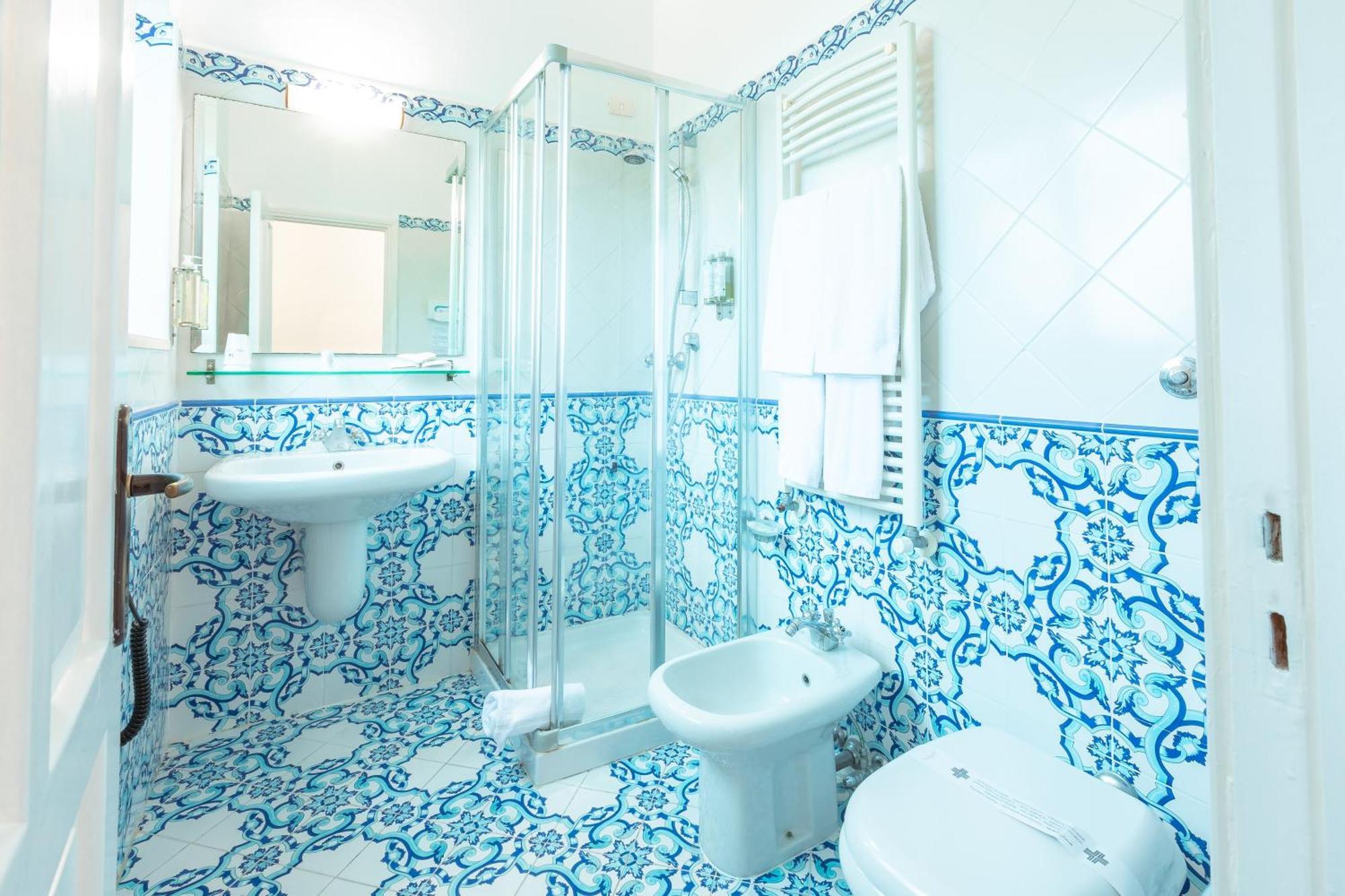 Hotel Villa Sarah Capri Esterno foto